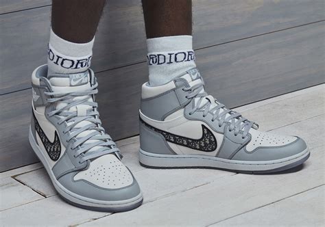 michael jordan wearing jordan 1 dior|Dior jordan 1 release date.